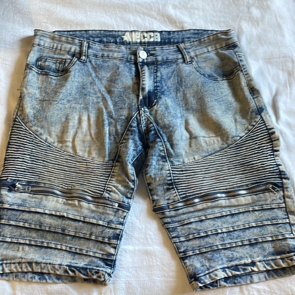 Men’s Mecca Shorts XXL Stretchy and Comfortable.